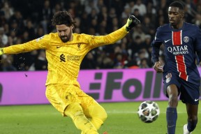 LOL台服注册入口-关键时刻巴黎圣日耳曼调整名单以备中超，队长鼓劲环节打磨，媒体盛赞，训练强度明显提升的简单介绍