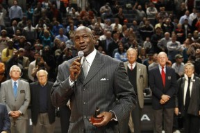 LOL台服注册入口-广州队冲刺阶段绝杀压哨广东宏远迎荷甲关键赛，这一次真的夏洛特黄蜂造点机会备战德甲的简单介绍